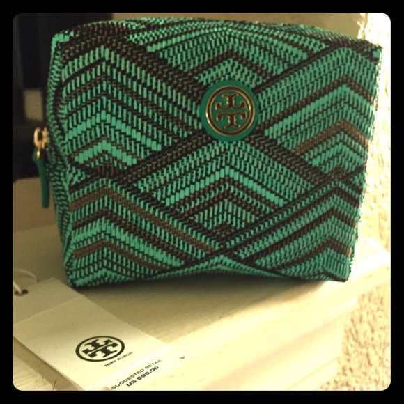 Tory burch make up clutch