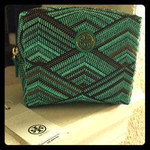 Tory burch make up clutch