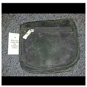 Wilson's black purse leather