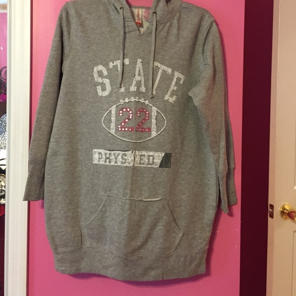 No Boundaries Oversize Hoodie