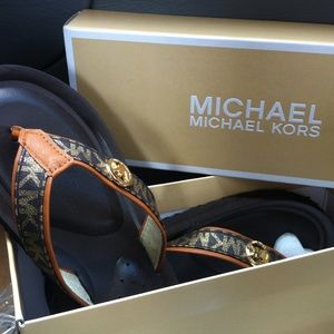 Reserved for @brandilynn00