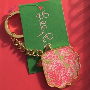 Lilly Pulitzer Shell Yeah! Key Chain