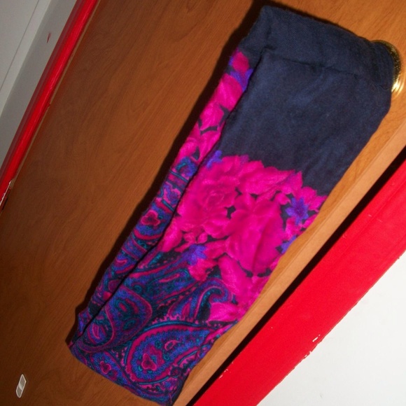 Scarf! - Picture 3 of 3