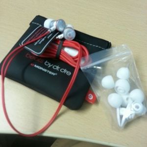 Beats Noise Cancelling White Earbuds