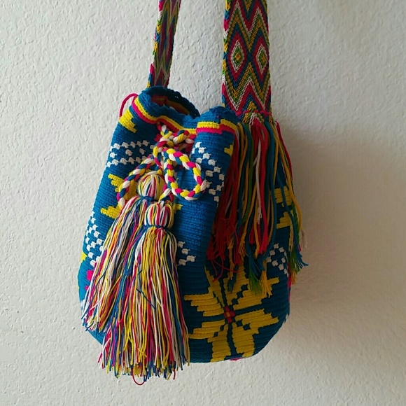 Handbag - Picture 2 of 3