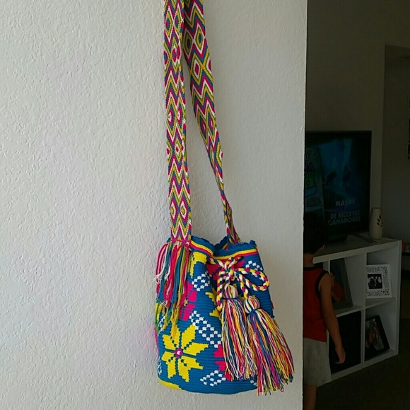 Handbag - Picture 3 of 3