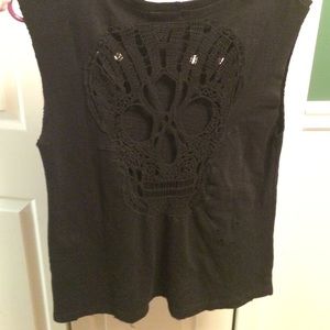 Tobi Black Skull Top NWOT