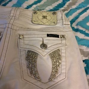 White miss me jeans