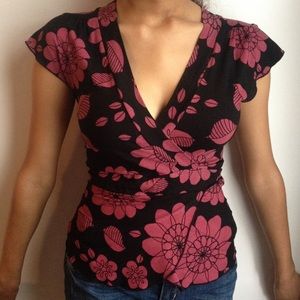 Wrap style Bebe top
