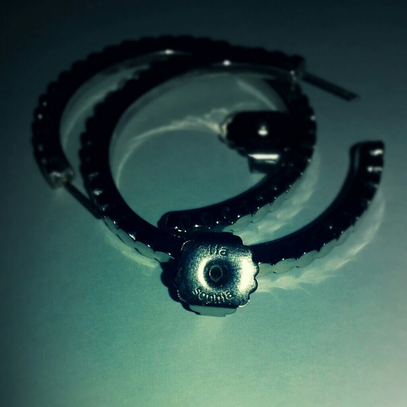 NWOT Lia Sophia Hoop earrings - Picture 2 of 3