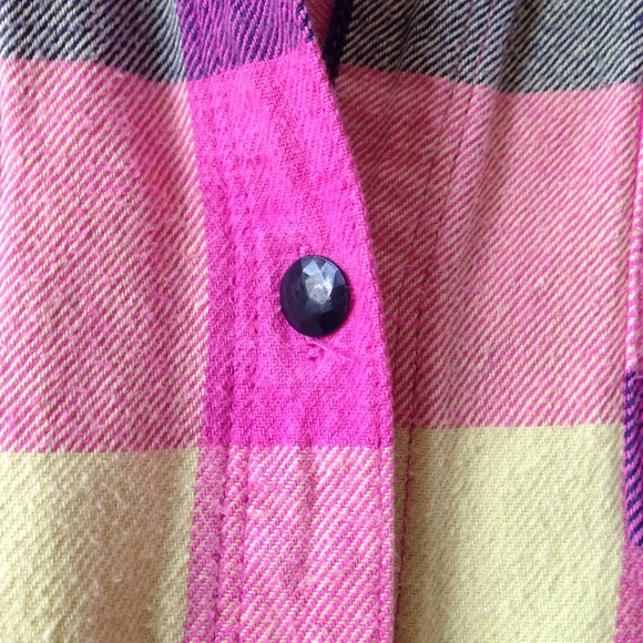 ❌SOLD! ❌ Flannel - Picture 3 of 4