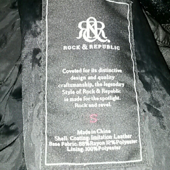 Small leather jacket - Picture 2 of 4