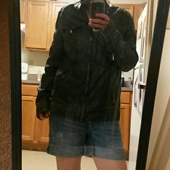 Small leather jacket - Picture 3 of 4