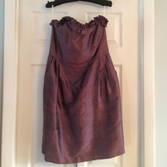 Beautiful tulip flared cocktail or evening dress. - Picture 1 of 3