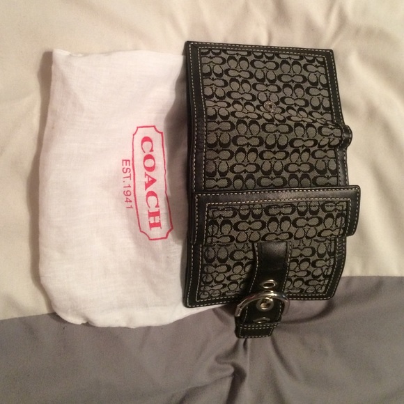 Coach wallet - Picture 2 of 3