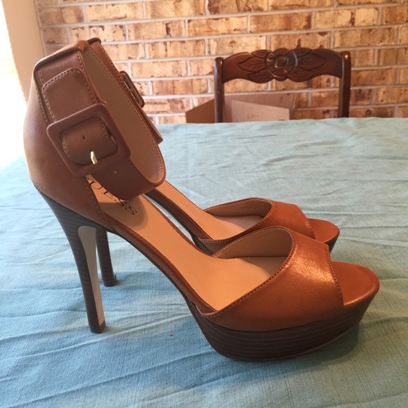 Guess heels
