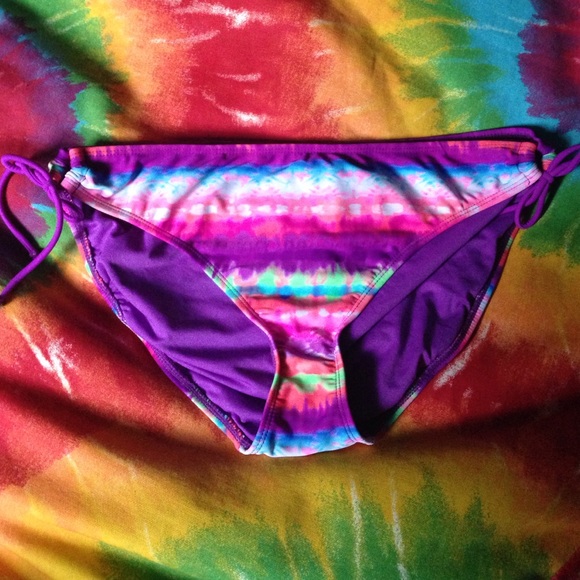 NWOT TIE DYE MUDD BIKINI BOTTOMS
