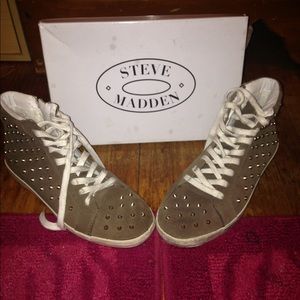 Steve Madden sneakers