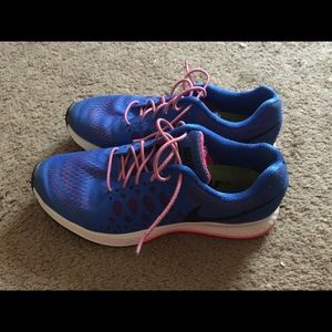 Nike Pegasus running shoes. Size 8.