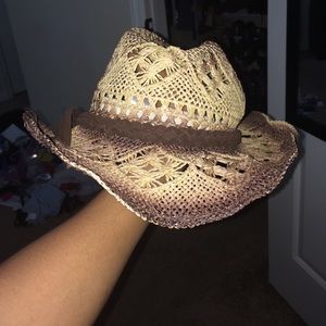 Straw beach hat