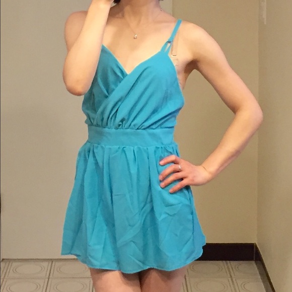 🆕 Sexy Green Romper - Picture 4 of 4