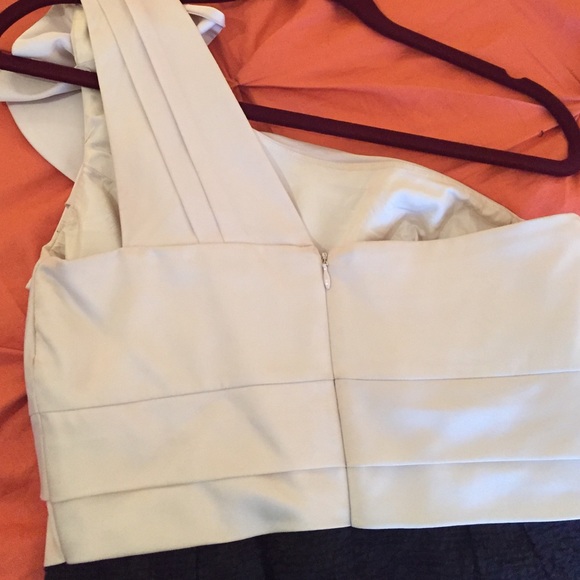 Max and Cleo one shoulder dress - Picture 4 of 4