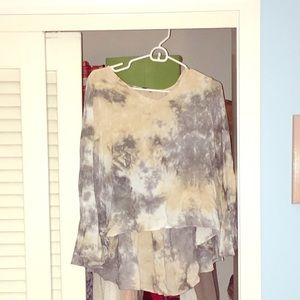 Flowey tied dyed shirt