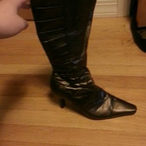 Boots!