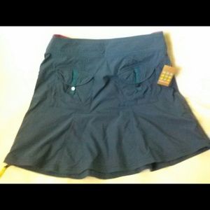 Title Nine, teal "dirt in the skirt" size 2