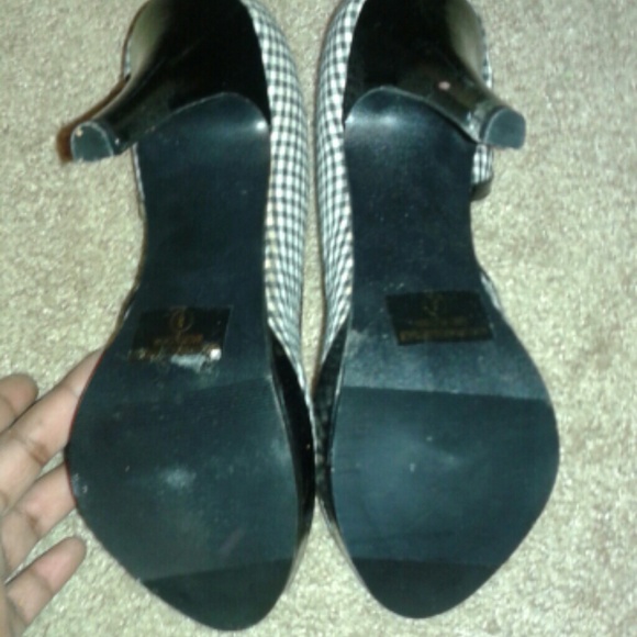 Shoes - Picture 3 of 3