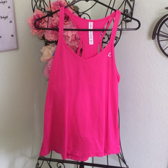 LORNA JANE Hot Pink Top 💕 Size M