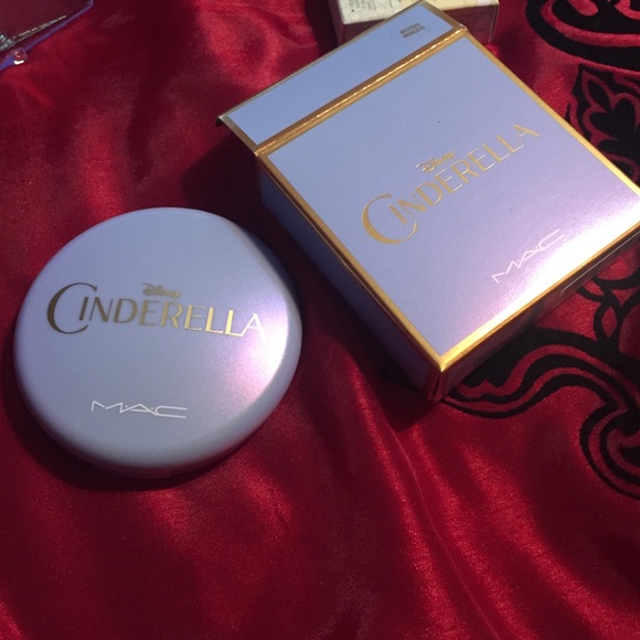 beauty powder in mystery princess n maleficent