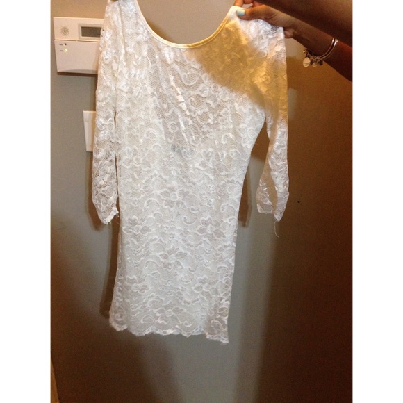 White lace dress ✨👗👠