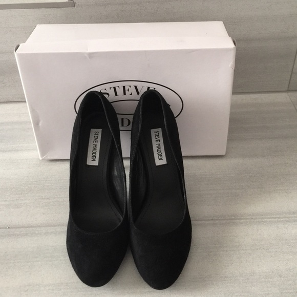 Steve Madden Contrvsy Black Suede - Picture 2 of 8