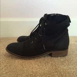 Black Steve Madden boots