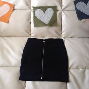 Black Zipper High-Waisted Skirt