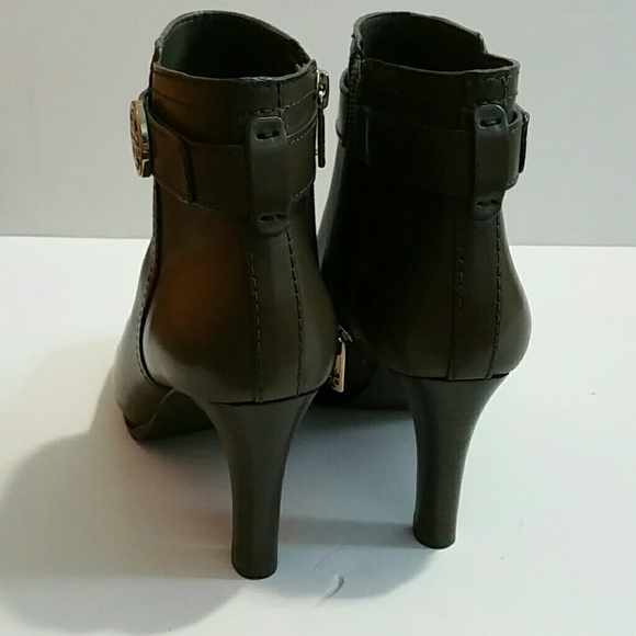 Tory Burch Bristol Booties in dark brown - Picture 4 of 4