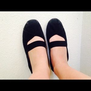 Yuù black soft flats
