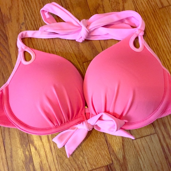 VS pink bombshell bathing suit top size 32C