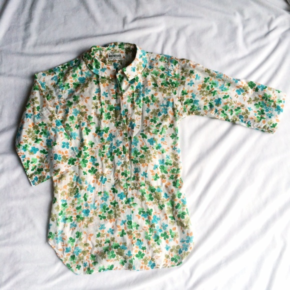 Floral printed button-down