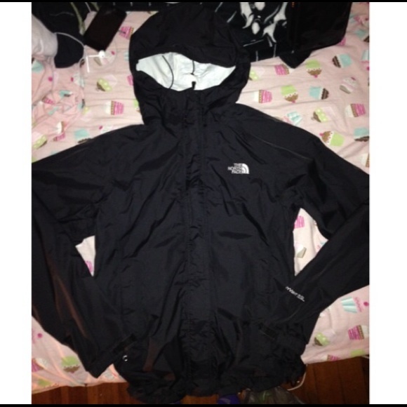 Northface Woman's Venture Jacket