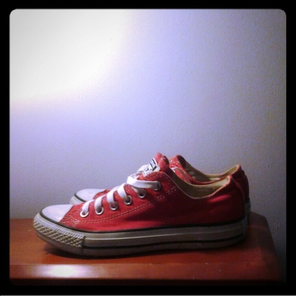 red converses