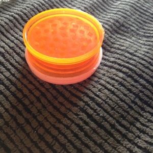 2 piece acrylic grinder with storage
