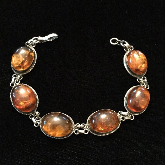 Gorgeous Amber and Silver Bracelet