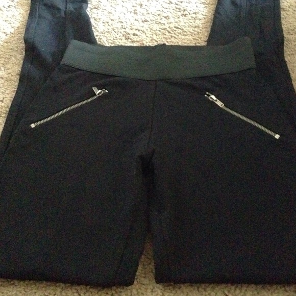 Black pants with zipper