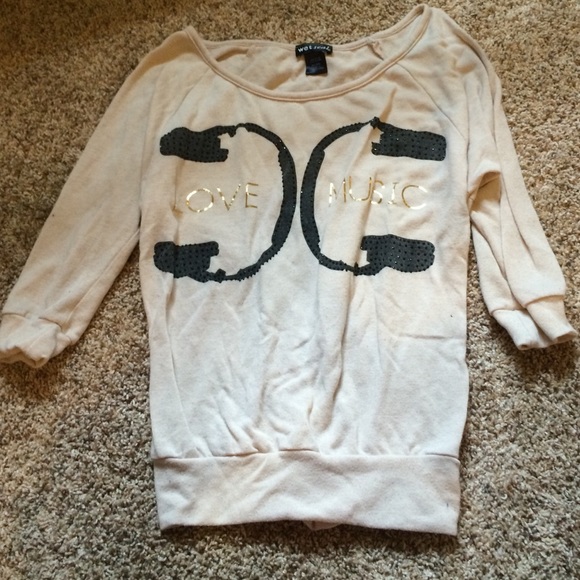 Baseball tee never worn