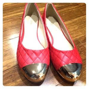 Shoe Dazzle flats with gold cap toe