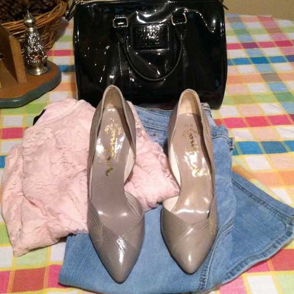 Beautiful gray heels
