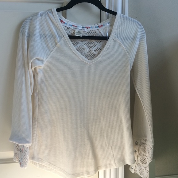 Love on a Hanger Top! - Picture 1 of 4