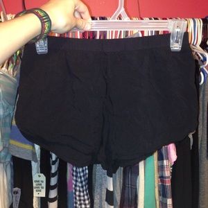 🌻XXI🌻black shorts!